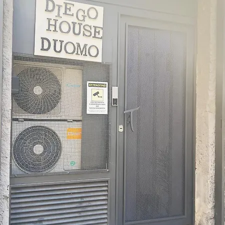 Diego Hause Duomo Napoli